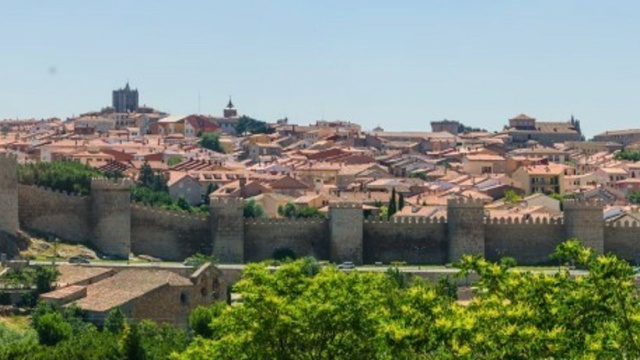 Ávila, una experiencia dentro de la muralla.